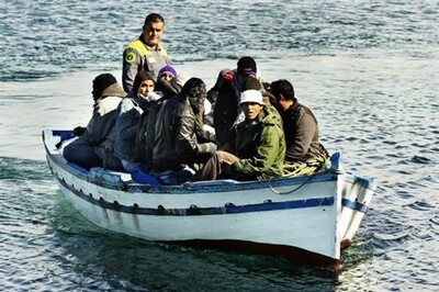 Des migrants tunisiens en mer. Photo d'archives Roberto Salomone/AFP 