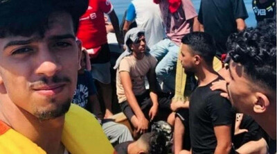 Mohamed Ali Chelbi s'est photographié sur le bateau qui l'emmène en Italie. Crédit : DR