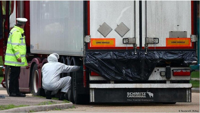 Les autorités britanniques vérifient l'intérieur des camions pour repérer d'éventuels migrants (archives). Crédit : Reuters