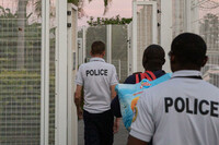 Le centre de rétention administrative (CRA) de Pamandzi, à Mayotte, le 25 avril 2023. MORGAN FACHE POUR « LE MONDE »