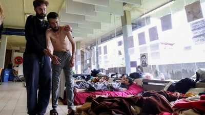 Plus de 450 personnes sans-papiers sont toujours en grève de la faim depuis plus d'un mois à Bruxelles, le 2 juillet 2021. Crédit : REUTERS/Yves Herman REFILE