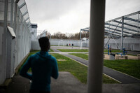 Dans un centre de rétention administrative, près de Rennes, en 2020. (Jérémie Lusseau/Hans Lucas via AFP)