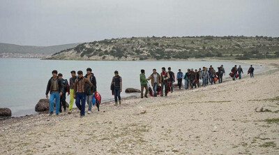 Des migrants afghans attendant de passer de la Grèce en Turquie. Image d'illustration. Crédit : Imago