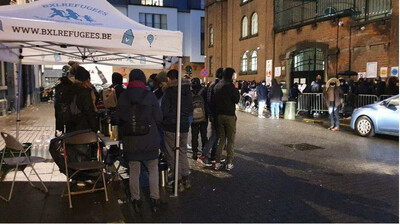 Des centaines de demandeurs d'asile ont dû dormir dans les rues de Bruxelles cet hiver en raison du manque de places dans le réseau d'accueil. Crédit : Plateforme citoyenne d'aide aux réfugiés