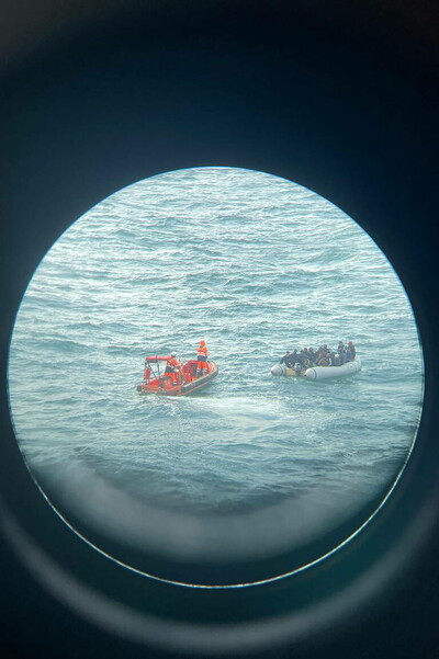 Opération de sauvetage menée dans la Manche par les autorités française, le 6 juillet 2022. (-/AFP)
